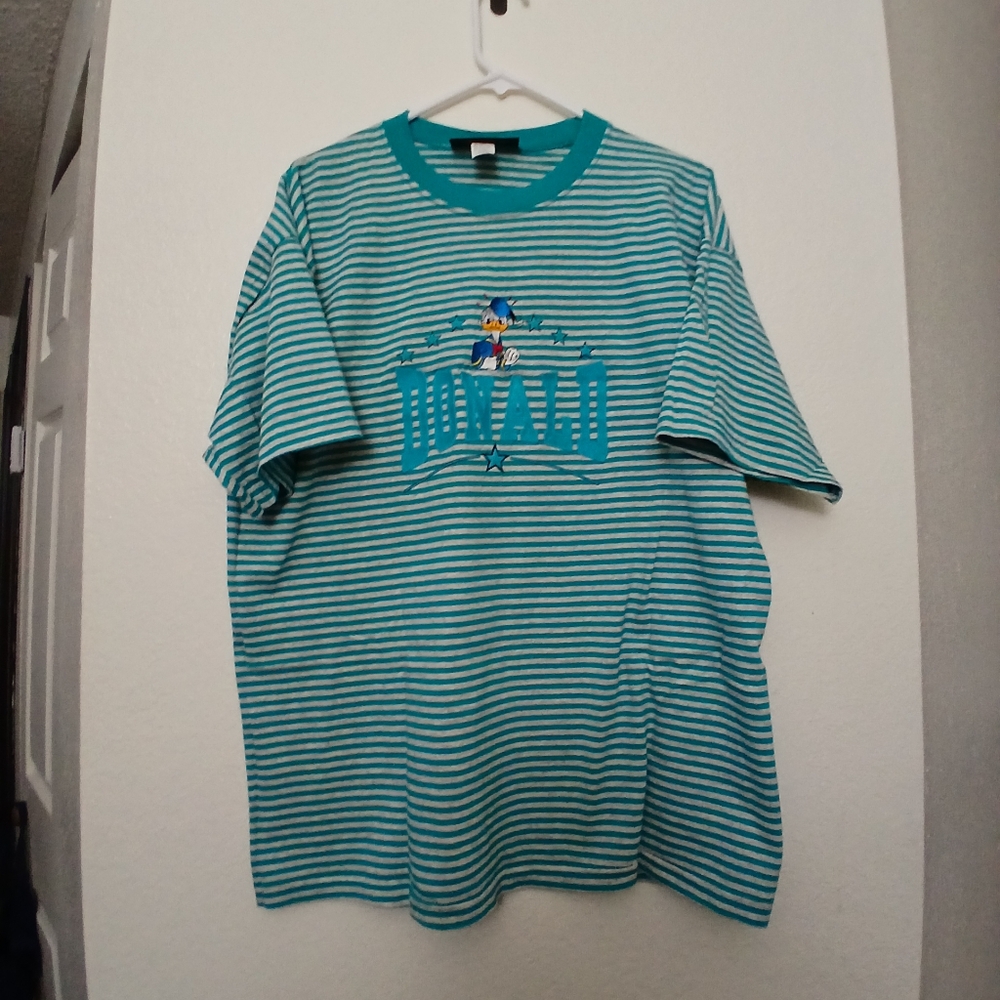 *Rare VTG 90s Single Stitch Disney Originals Embrpidered Donald Duck Tshirt-XL